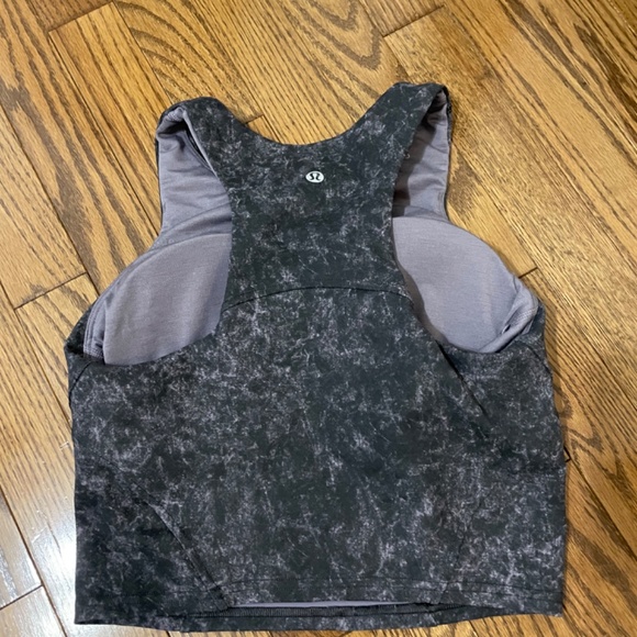 Lululemon Invigorate Workout Top - Picture 3 of 3